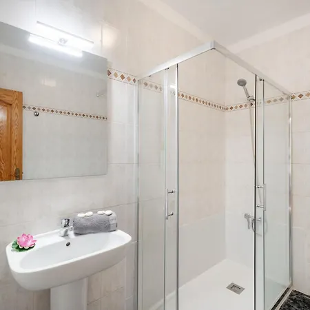 Apto Blue Pool Floritas